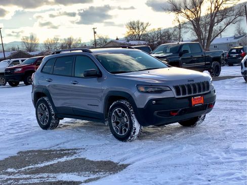 Used 2021 Jeep Cherokee Trailhawk w/ Comfort/Convenience Group image 7