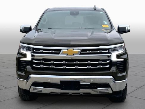 Used 2023 Chevrolet Silverado 1500 LTZ AWD/4WD image 4