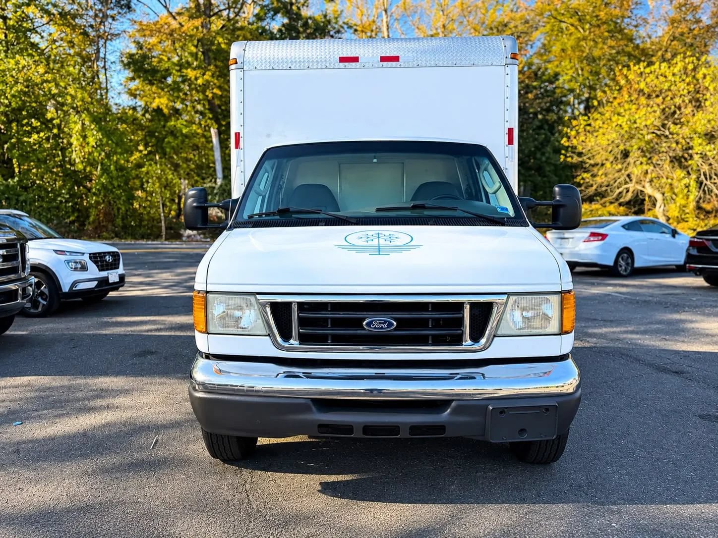 Used 2005 Ford E-350 and Econoline 350 Super Duty RWD image 7