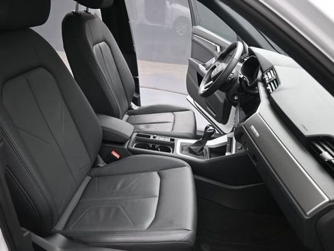 Used 2025 Audi Q3 2.0T Premium AWD/4WD image 27