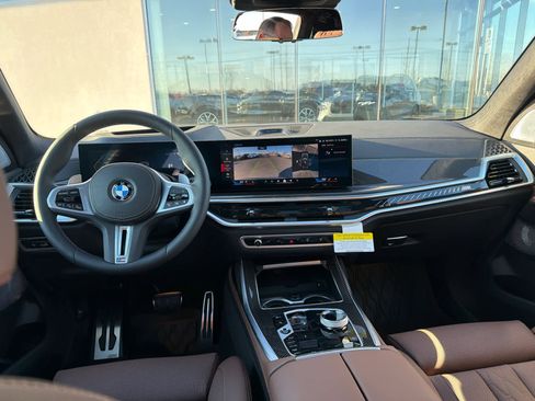 New 2026 BMW X7 M60i AWD/4WD image 18