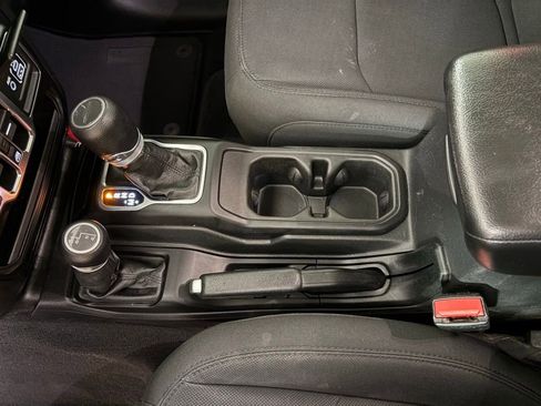 Used 2023 Jeep Gladiator Sport image 28