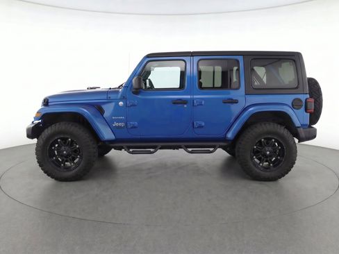 Used 2023 Jeep Wrangler Unlimited Sahara w/ Cold Weather Group AWD/4WD image 6