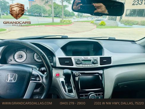Used 2015 Honda Odyssey EX-L image 10