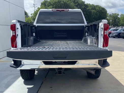 Used 2025 Chevrolet Silverado 3500 LT w/ Safety Package AWD/4WD image 8