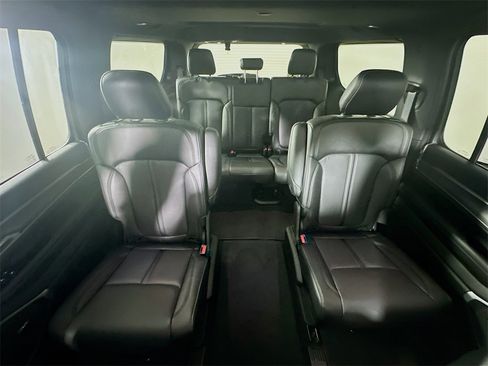 New 2025 Jeep Wagoneer Series II image 10