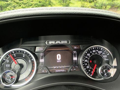 Used 2022 RAM 2500 Laramie AWD/4WD image 16