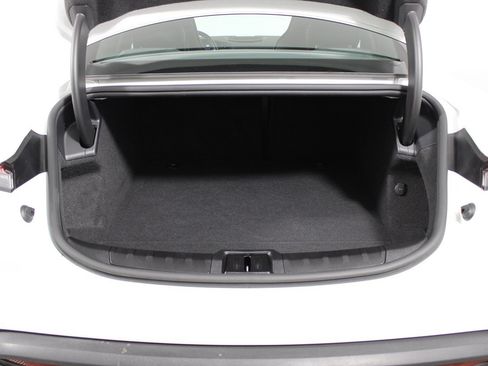 Used 2023 Porsche Taycan RWD image 19