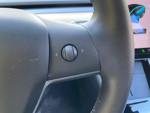 Used 2020 Tesla Model 3 Standard Range Plus RWD image 63