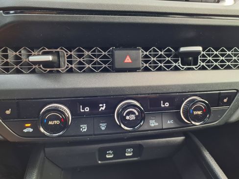 Used 2023 Honda Accord EX image 8
