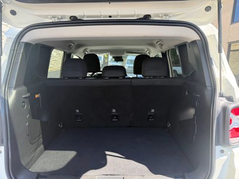 Used 2021 Jeep Renegade Latitude FWD image 33