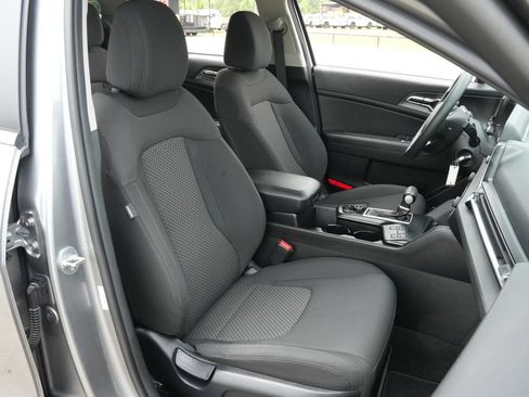 Used 2023 Kia Sportage LX FWD image 21