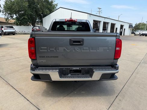 Used 2021 Chevrolet Colorado W/T RWD image 28