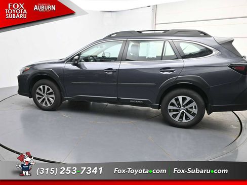 Used 2024 Subaru Outback AWD/4WD image 18