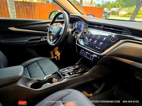 Used 2023 Chevrolet Bolt EUV LT w/ Convenience Package FWD image 33