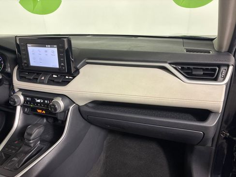 Used 2019 Toyota RAV4 XLE w/ All Weather Liner Package image 28