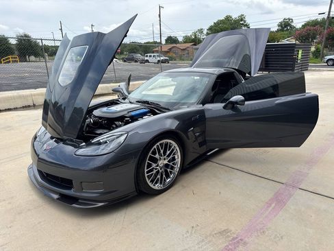 Used 2010 Chevrolet Corvette ZR1 w/ Preferred Equipment Group RWD image 40
