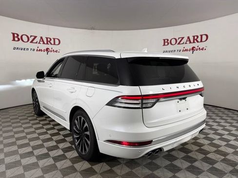 Used 2021 Lincoln Aviator Black Label Grand Touring w/ Class IV Trailer Tow Package AWD/4WD image 6