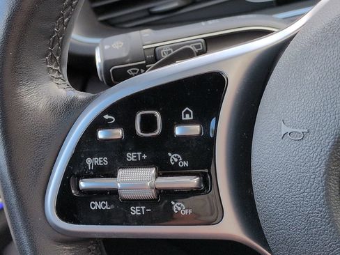 Used 2022 Mercedes-Benz GLE 350 4MATIC image 25