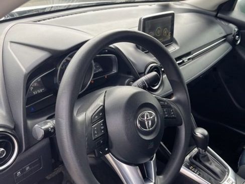 Used 2017 Toyota Yaris iA image 14