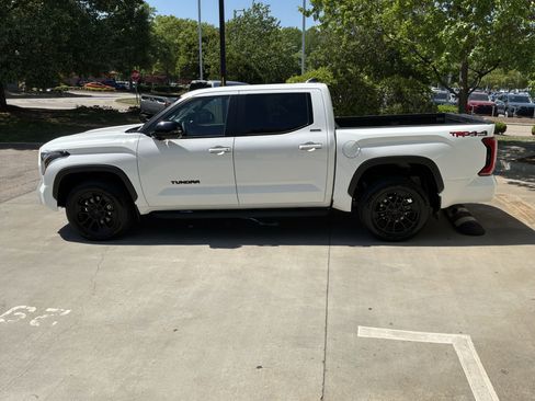 Used 2025 Toyota Tundra Limited w/ TRD Off-Road Package image 7
