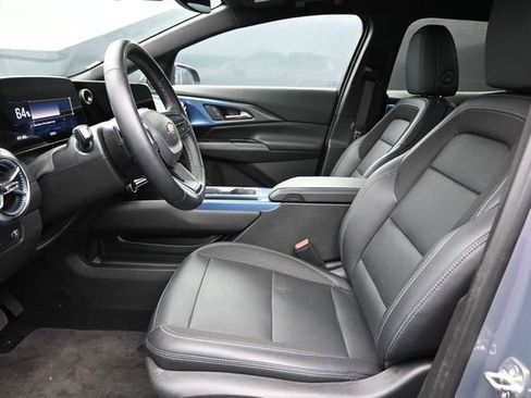 Used 2025 Chevrolet Equinox EV LT w/ Convenience Package FWD image 12