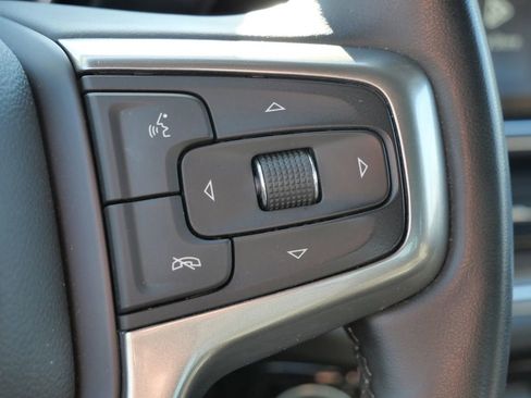 Used 2025 Chevrolet Silverado 2500 LT w/ Convenience Package image 36