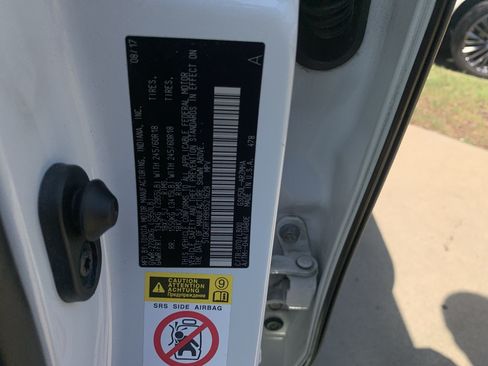 Used 2017 Toyota Highlander XLE FWD image 36