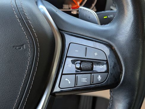 Used 2020 BMW 530i xDrive w/ Executive Package image 24