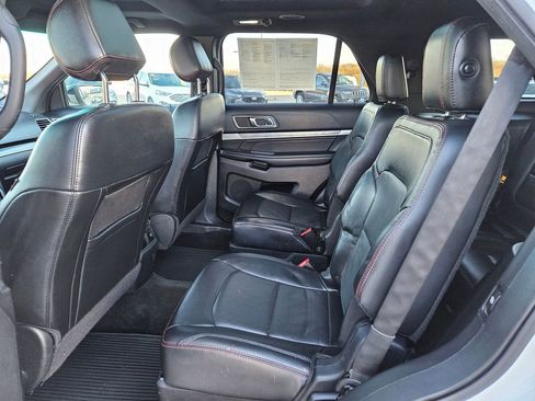 Used 2016 Ford Explorer Sport w/ Equipment Group 401A image 27