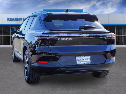 New 2026 Chevrolet Equinox EV LT image 4