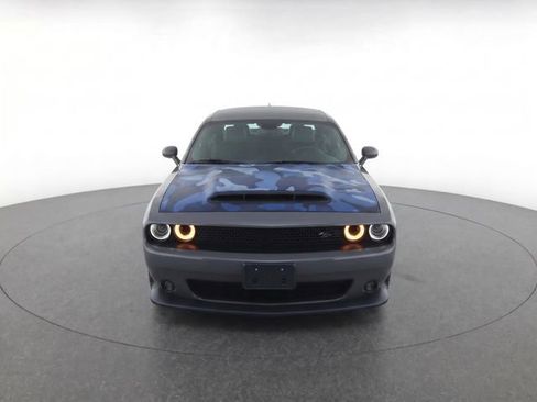 Used 2023 Dodge Challenger R/T RWD image 5