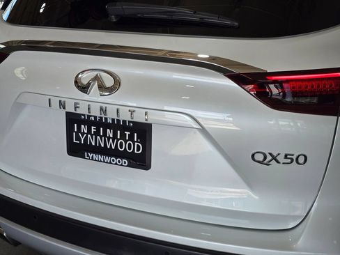 Certified 2023 INFINITI QX50 Luxe AWD/4WD image 27