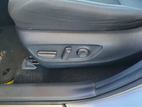 Used 2024 Toyota RAV4 XLE w/ Convenience Package image 14