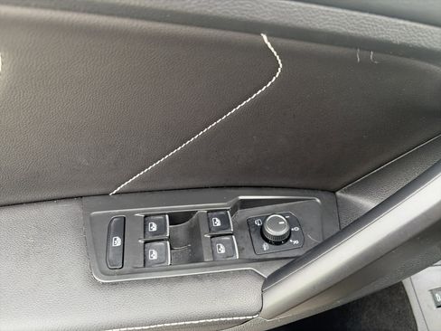 Used 2024 Volkswagen Tiguan SEL R-Line image 18