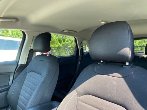 Used 2016 Ford Edge SE FWD image 9