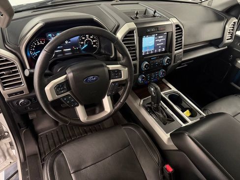 Used 2016 Ford F150 Lariat w/ Equipment Group 502A Luxury AWD/4WD image 9
