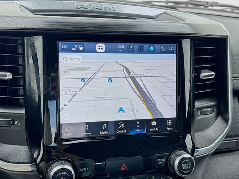 Used 2024 RAM 1500 Laramie image 9