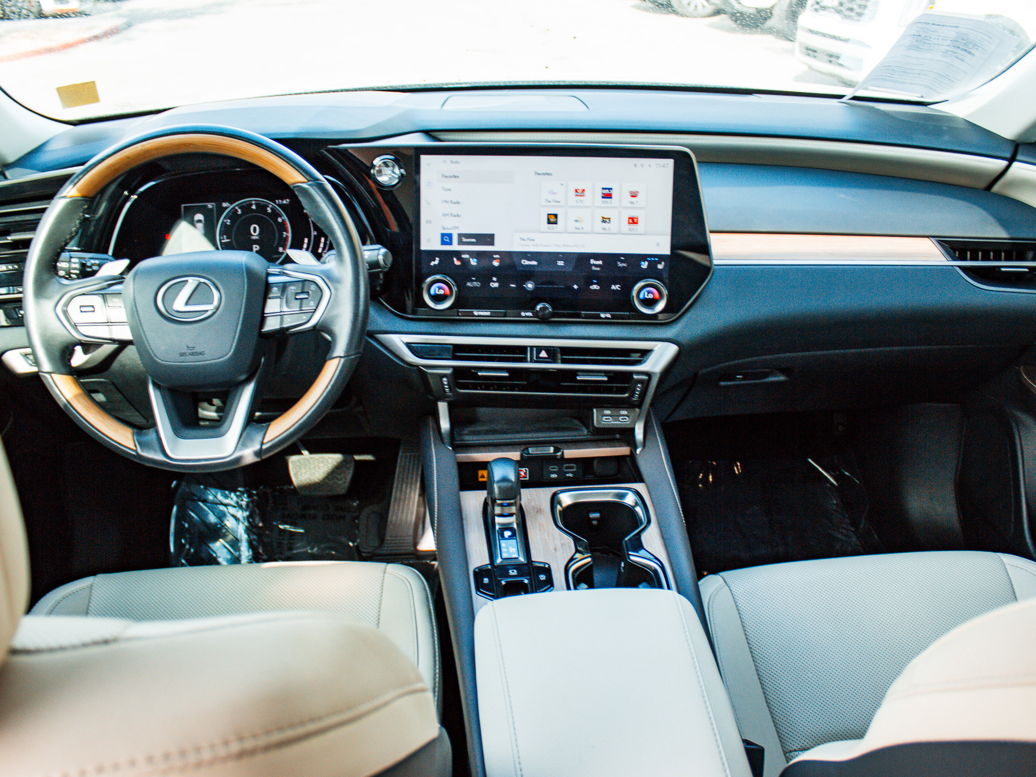 Used 2024 Lexus RX 350 Premium w/ Cold Area Package FWD image 23