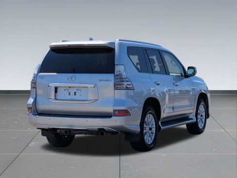 Used 2016 Lexus GX 460 w/ Premium Package AWD/4WD image 5