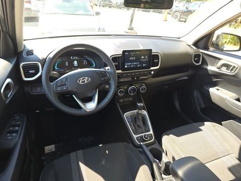 New 2026 Hyundai Venue SEL image 6