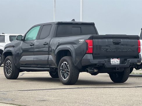 Used 2024 Toyota Tacoma TRD Sport image 7