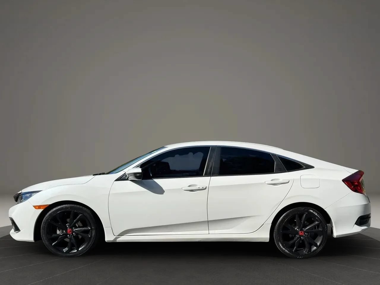 Used 2020 Honda Civic Sport image 10