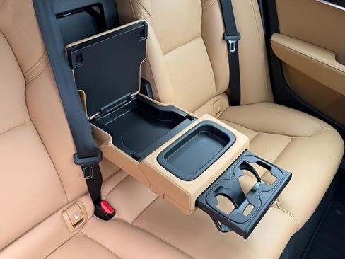 Used 2018 Volvo S90 T5 Momentum image 31