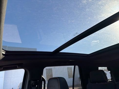 Used 2022 GMC Yukon AT4 image 54