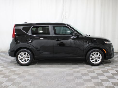 Used 2020 Kia Soul S FWD image 27