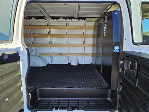 Used 2024 GMC Savana 2500 w/ Driver Convenience Package image 12
