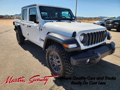 Used 2025 Jeep Gladiator Sport