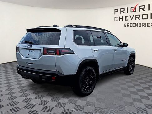 Used 2026 Jeep Cherokee AWD/4WD image 8