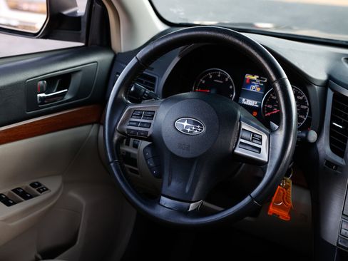 Used 2013 Subaru Outback 2.5i Limited w/ Moonroof Pkg image 29